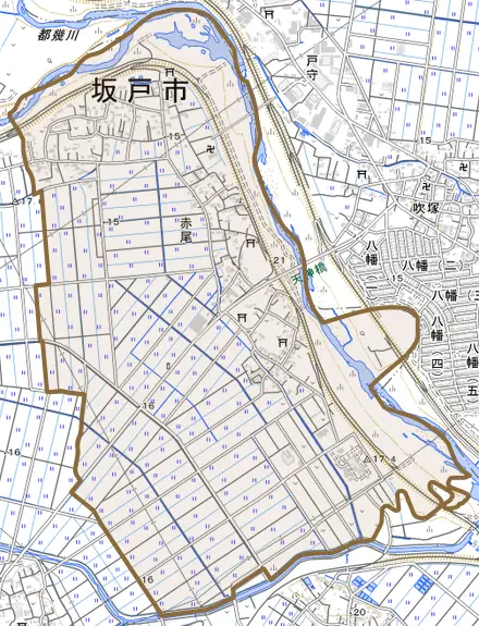 大字赤尾とその周辺の地図。町の範囲を重ねている