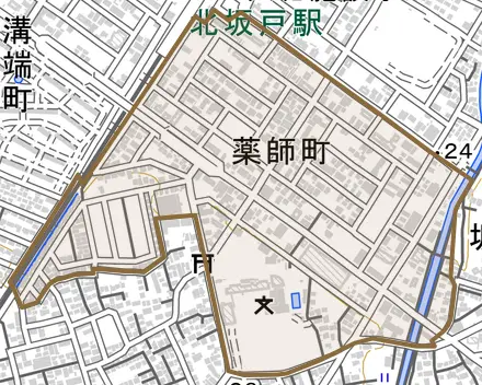 薬師町とその周辺の地図。町の範囲を重ねている