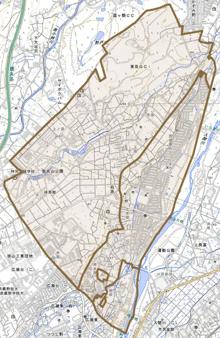 柏原とその周辺の地図。町の範囲を重ねている