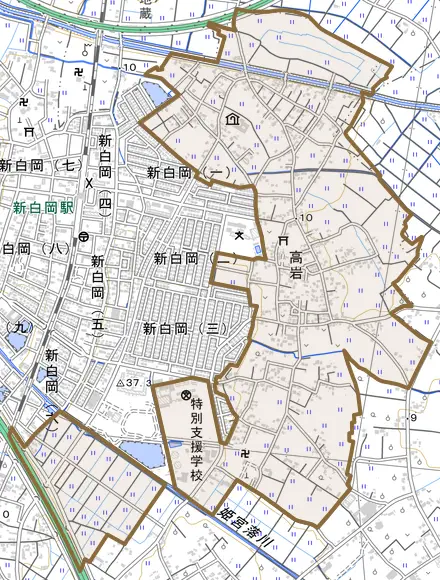 高岩とその周辺の地図。町の範囲を重ねている