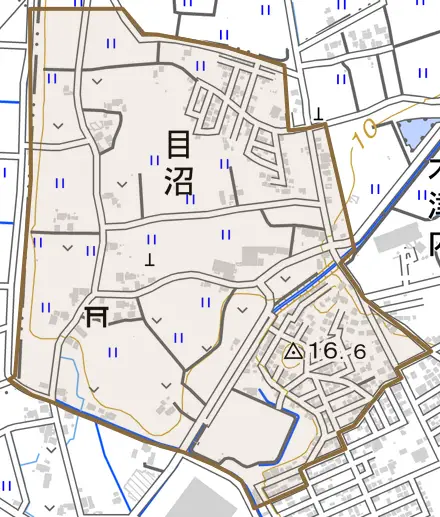 大字目沼とその周辺の地図。町の範囲を重ねている