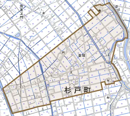 大字並塚とその周辺の地図。町の範囲を重ねている