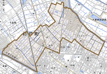 大字杉戸とその周辺の地図。町の範囲を重ねている