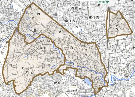 大字久米とその周辺の地図。町の範囲を重ねている