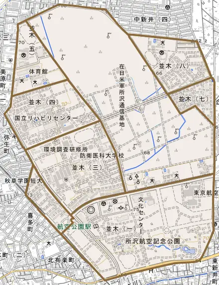 並木とその周辺の地図。町の範囲を重ねている
