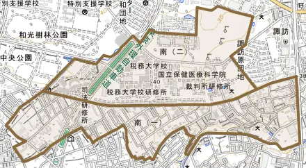 南とその周辺の地図。町の範囲を重ねている