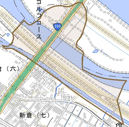 大字新倉とその周辺の地図。町の範囲を重ねている