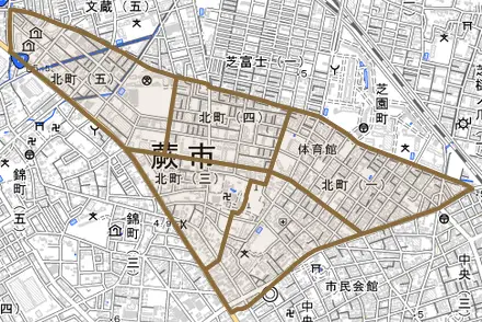 北町とその周辺の地図。町の範囲を重ねている