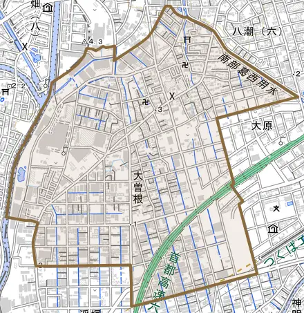 大字大曽根とその周辺の地図。町の範囲を重ねている
