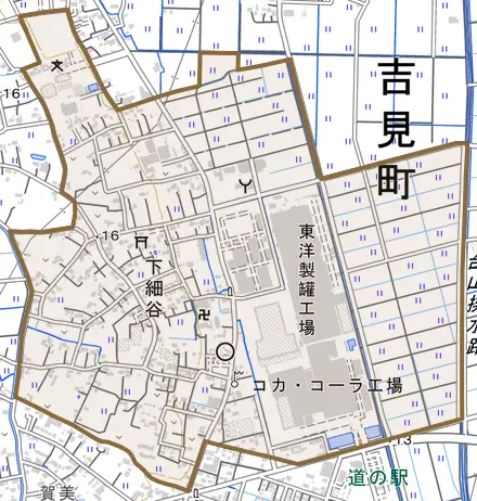 大字下細谷とその周辺の地図。町の範囲を重ねている