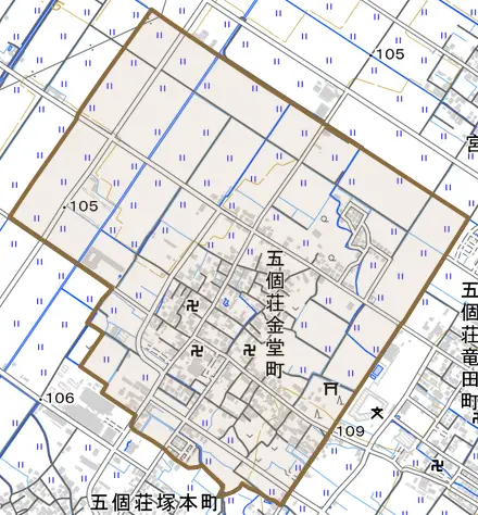 五個荘金堂町とその周辺の地図。町の範囲を重ねている