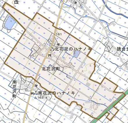 北花沢町とその周辺の地図。町の範囲を重ねている