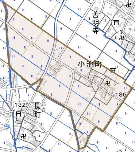 小池町とその周辺の地図。町の範囲を重ねている