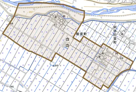 新宮町とその周辺の地図。町の範囲を重ねている