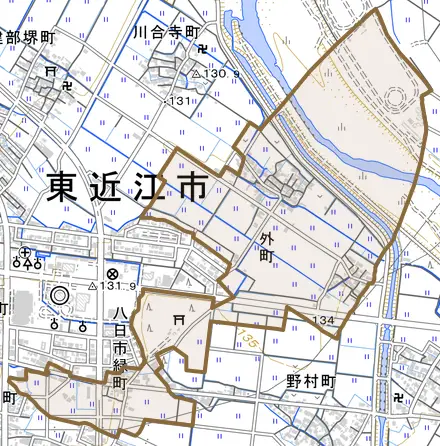 外町とその周辺の地図。町の範囲を重ねている