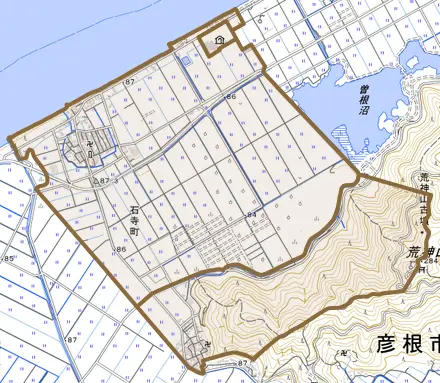石寺町とその周辺の地図。町の範囲を重ねている