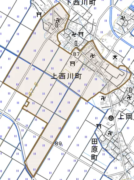 上西川町とその周辺の地図。町の範囲を重ねている