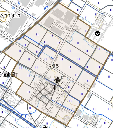 楡町とその周辺の地図。町の範囲を重ねている