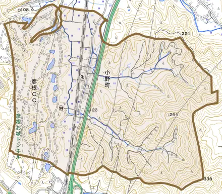 小野町とその周辺の地図。町の範囲を重ねている