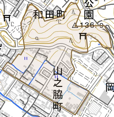 山之脇町とその周辺の地図。町の範囲を重ねている