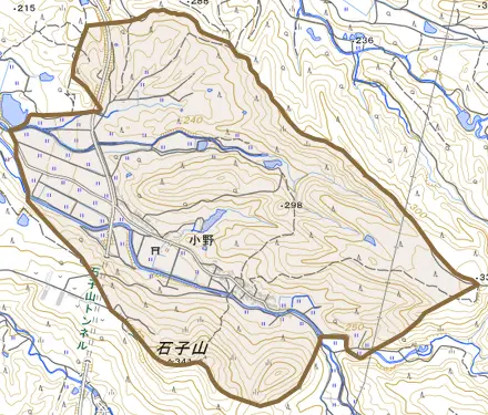大字小野とその周辺の地図。町の範囲を重ねている