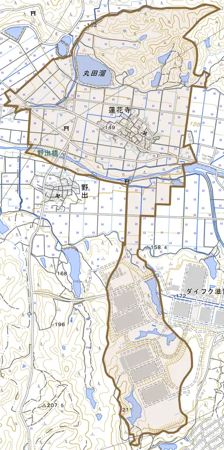 大字蓮花寺とその周辺の地図。町の範囲を重ねている