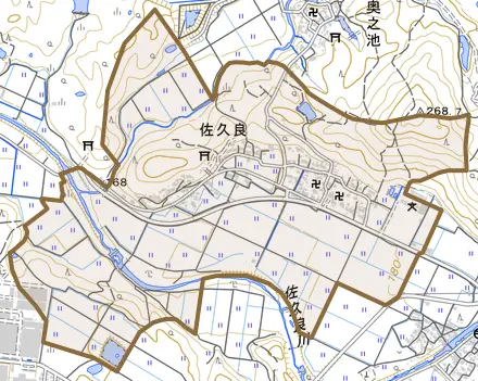 大字佐久良とその周辺の地図。町の範囲を重ねている