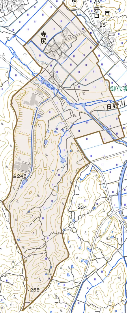 大字寺尻とその周辺の地図。町の範囲を重ねている