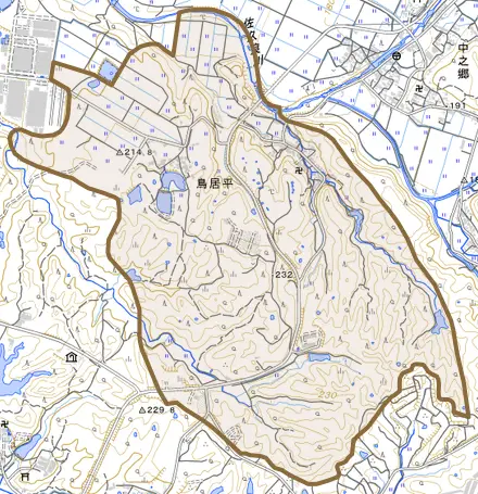 大字鳥居平とその周辺の地図。町の範囲を重ねている