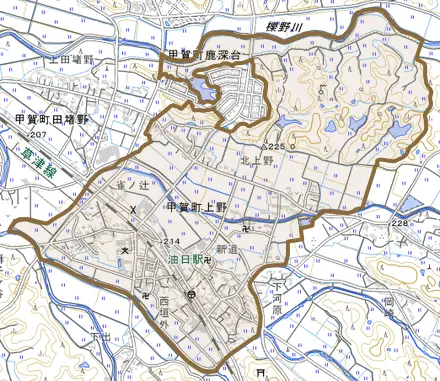 甲賀町上野とその周辺の地図。町の範囲を重ねている