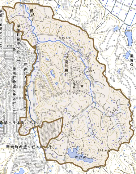 甲南町稗谷とその周辺の地図。町の範囲を重ねている
