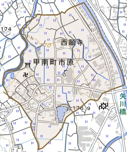 甲南町市原とその周辺の地図。町の範囲を重ねている