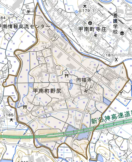 甲南町野尻とその周辺の地図。町の範囲を重ねている