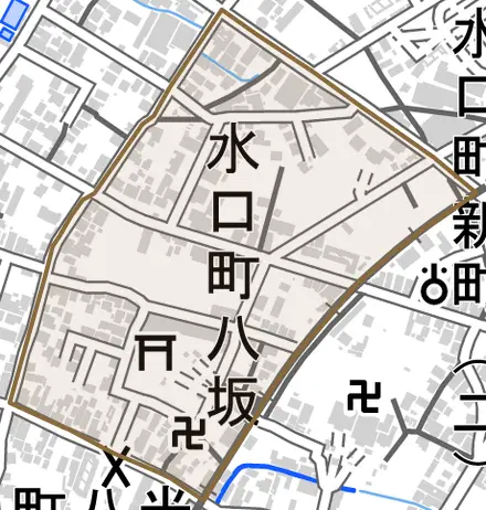 水口町八坂とその周辺の地図。町の範囲を重ねている