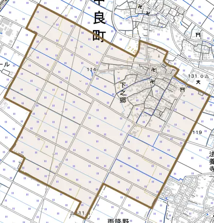 大字下之郷とその周辺の地図。町の範囲を重ねている