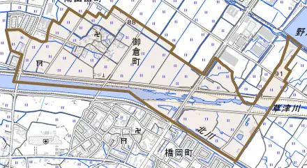 御倉町とその周辺の地図。町の範囲を重ねている