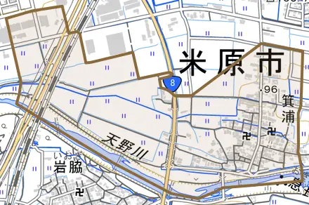箕浦とその周辺の地図。町の範囲を重ねている