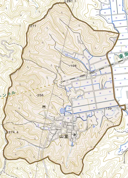 山室とその周辺の地図。町の範囲を重ねている
