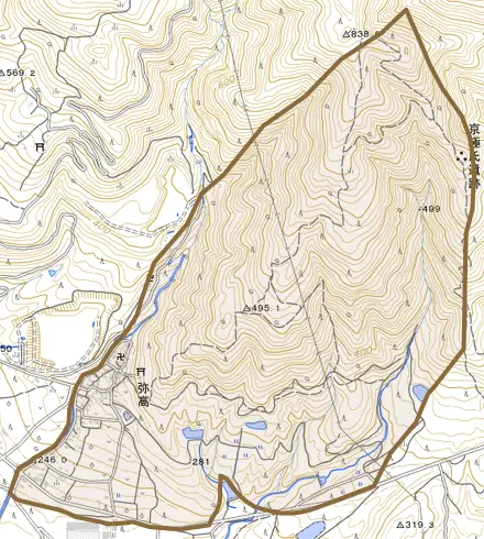 弥高とその周辺の地図。町の範囲を重ねている