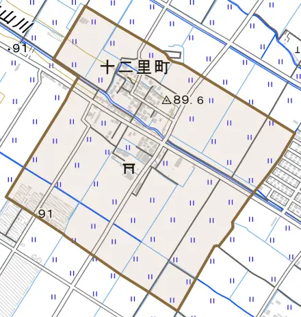 十二里町とその周辺の地図。町の範囲を重ねている