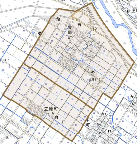 笠原町とその周辺の地図。町の範囲を重ねている