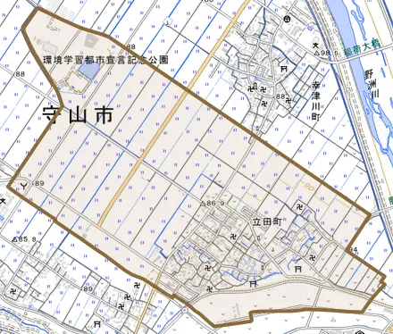 立田町とその周辺の地図。町の範囲を重ねている