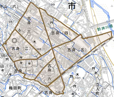 吉身とその周辺の地図。町の範囲を重ねている