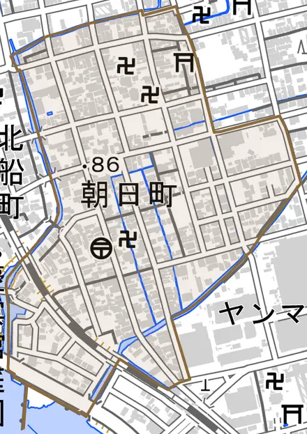 朝日町とその周辺の地図。町の範囲を重ねている