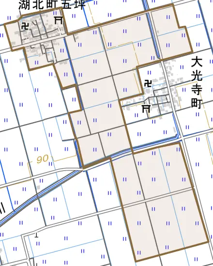 湖北町五坪とその周辺の地図。町の範囲を重ねている
