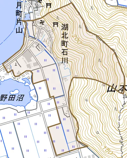 湖北町石川とその周辺の地図。町の範囲を重ねている