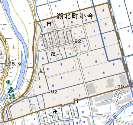 湖北町小今とその周辺の地図。町の範囲を重ねている