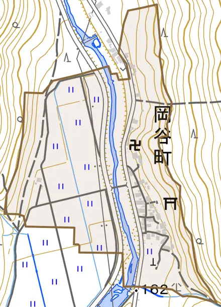 岡谷町とその周辺の地図。町の範囲を重ねている