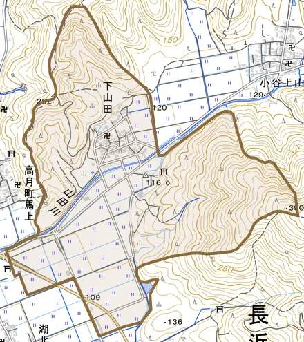下山田とその周辺の地図。町の範囲を重ねている