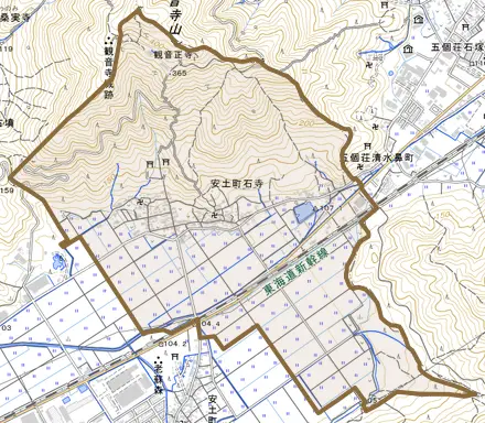 安土町石寺とその周辺の地図。町の範囲を重ねている